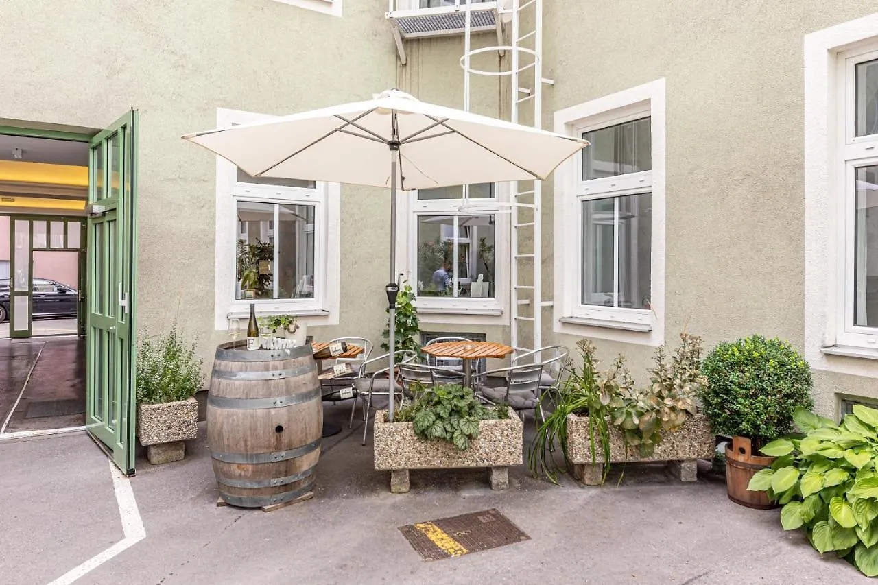 Hotel-Pension Fuenfhaus Вена