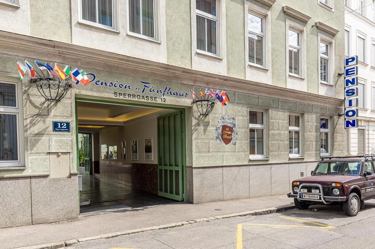 *** Гостевой дом Hotel-Pension Fuenfhaus Вена Австрия