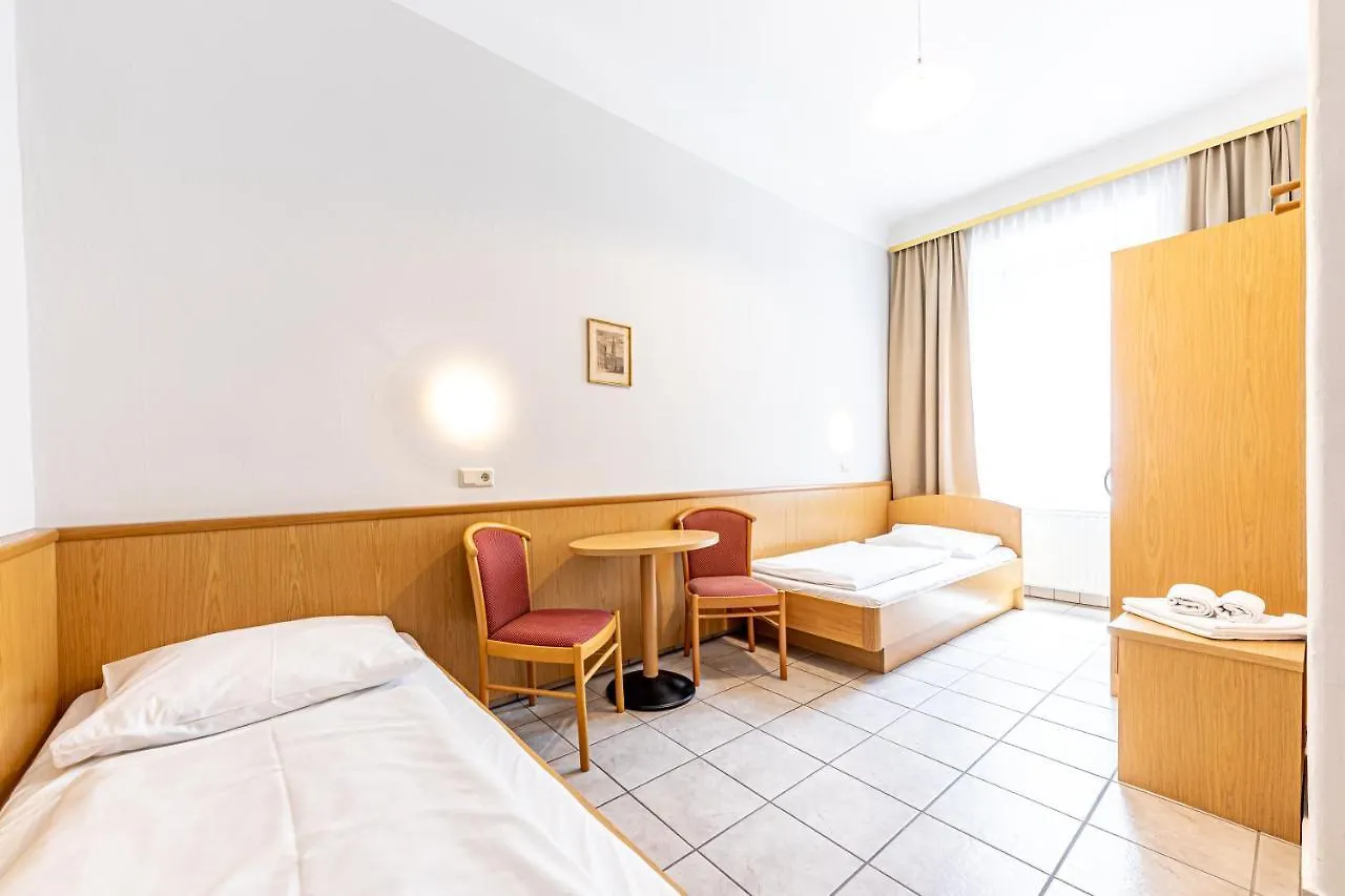 Hotel-Pension Fuenfhaus Vienna Austria