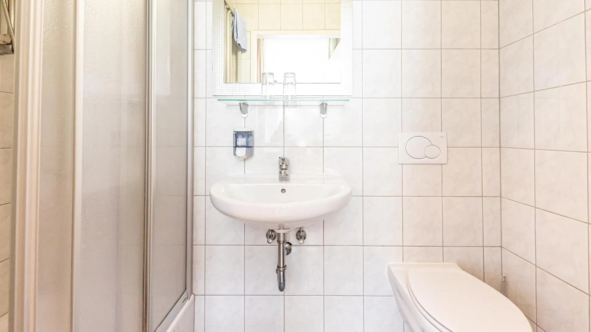 Guest house Hotel-Pension Fuenfhaus Vienna