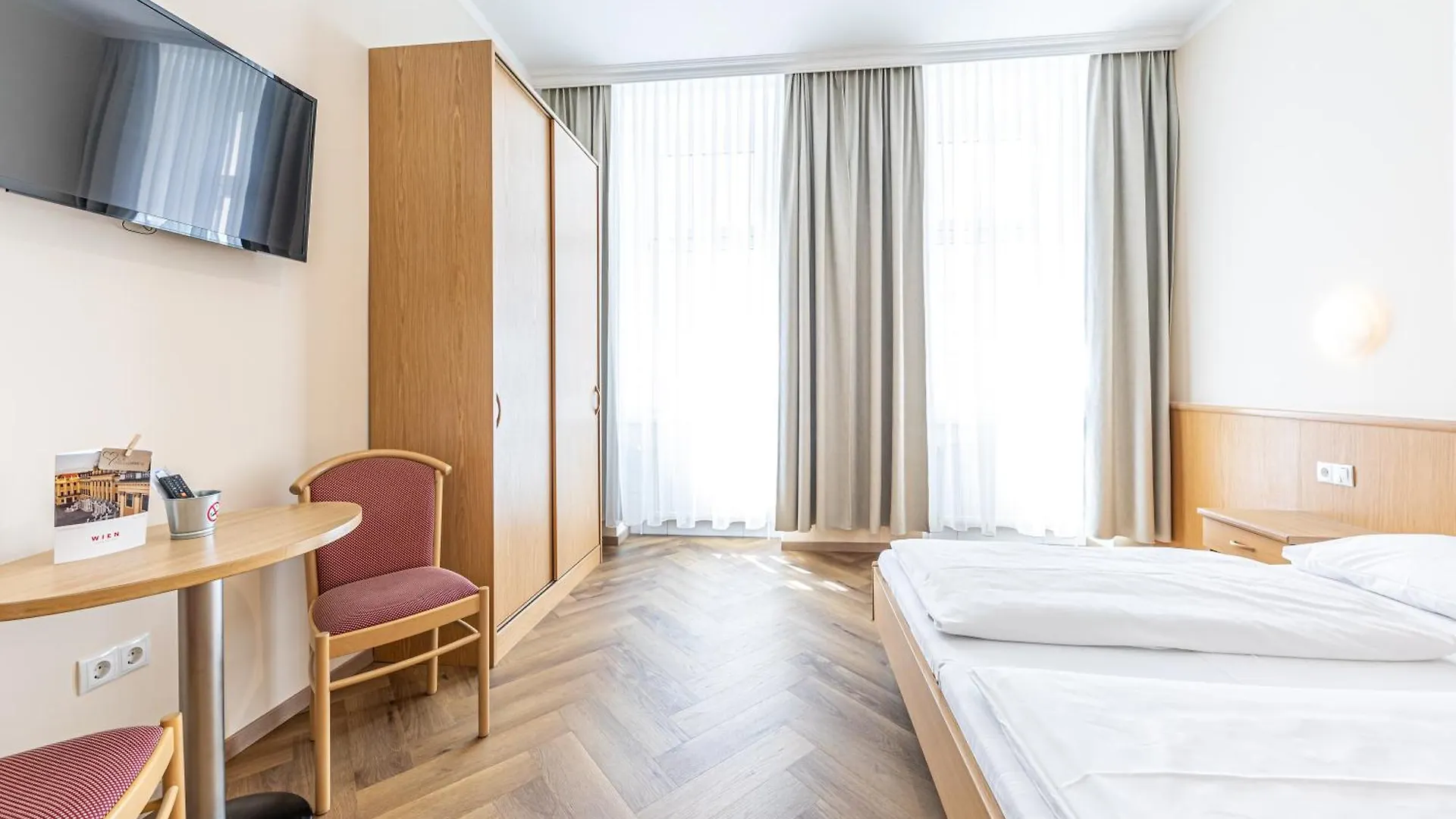 Hotel-Pension Fuenfhaus Wenen Gasthuis